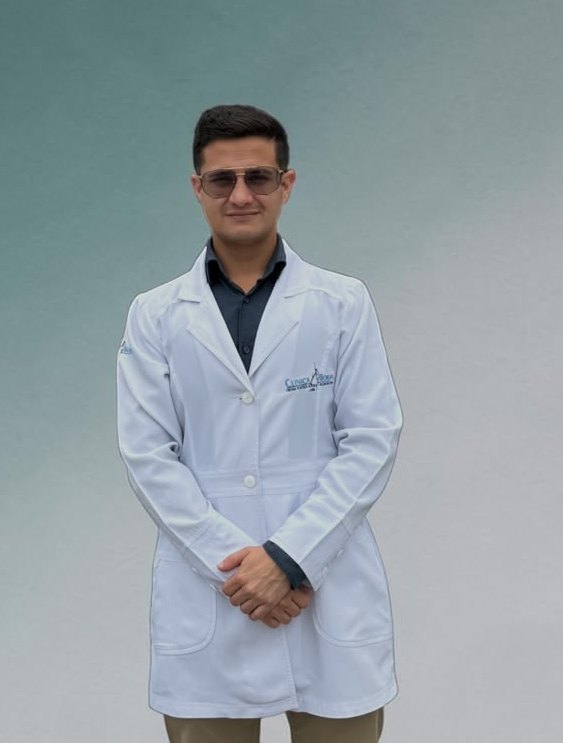 Sr. Eduardo Sebastián Borja Ponce